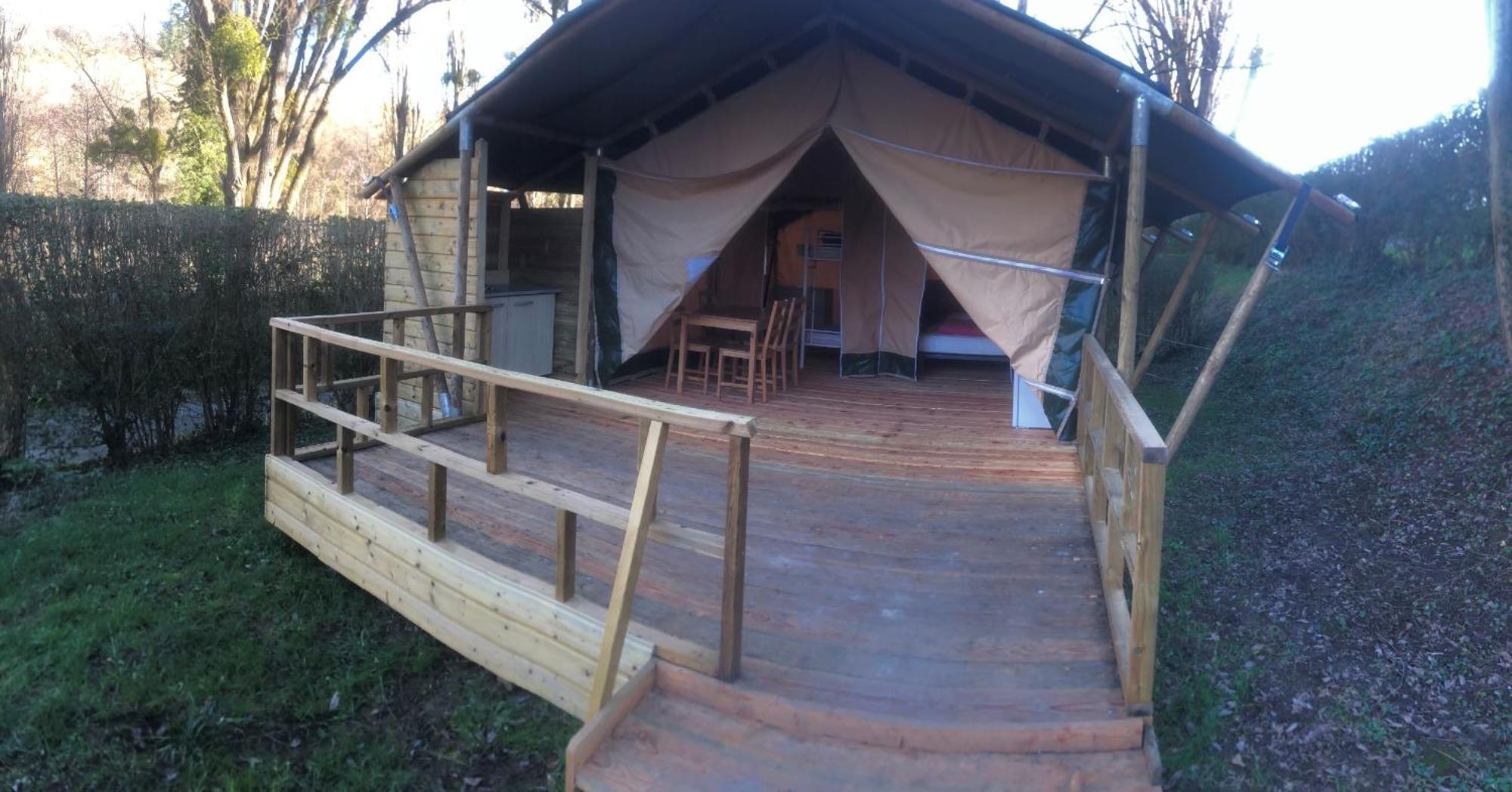 Camping Du Pont De St Gal Saint-Gal-sur-Sioule Kültér fotó