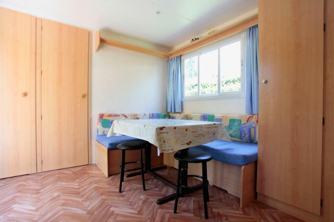 Camping Du Pont De St Gal Saint-Gal-sur-Sioule Kültér fotó