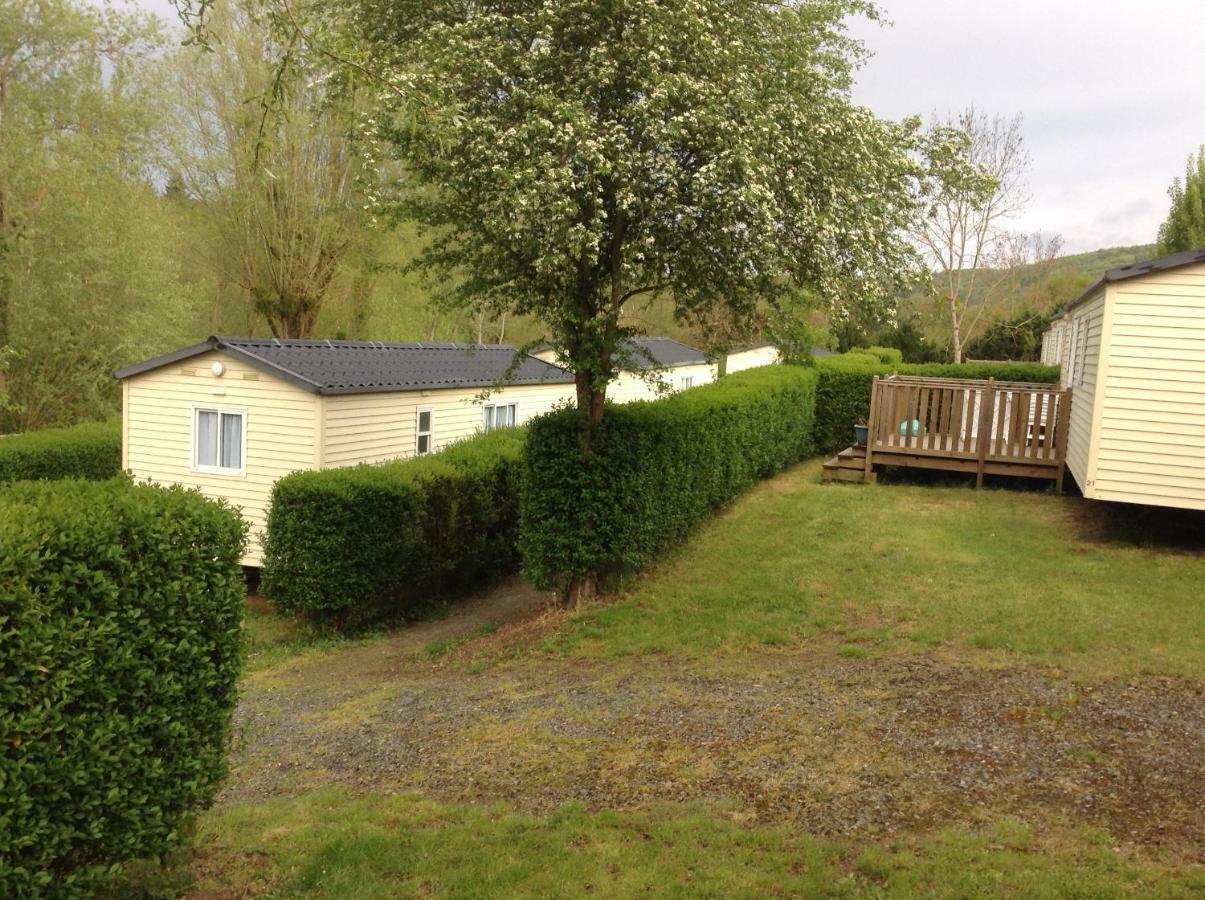Camping Du Pont De St Gal Saint-Gal-sur-Sioule Kültér fotó