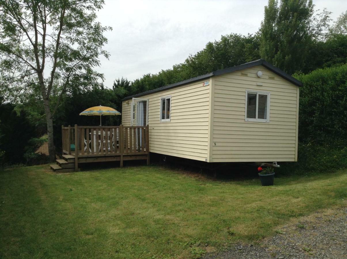 Camping Du Pont De St Gal Saint-Gal-sur-Sioule Kültér fotó