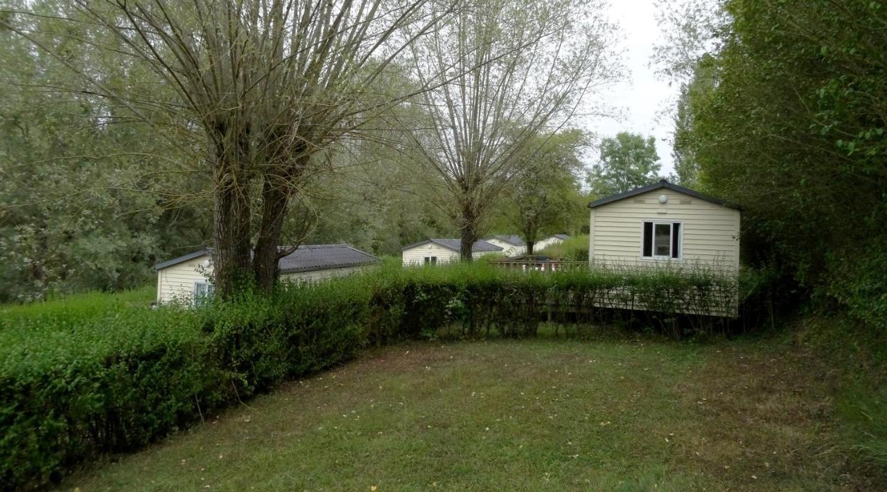 Camping Du Pont De St Gal Saint-Gal-sur-Sioule Kültér fotó